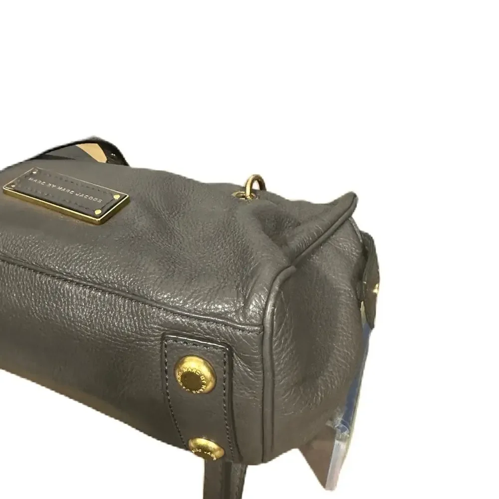 Excellent Marc by Marc Jacobs Too Hot to‎ Handle Shopper Gray Leather Bag